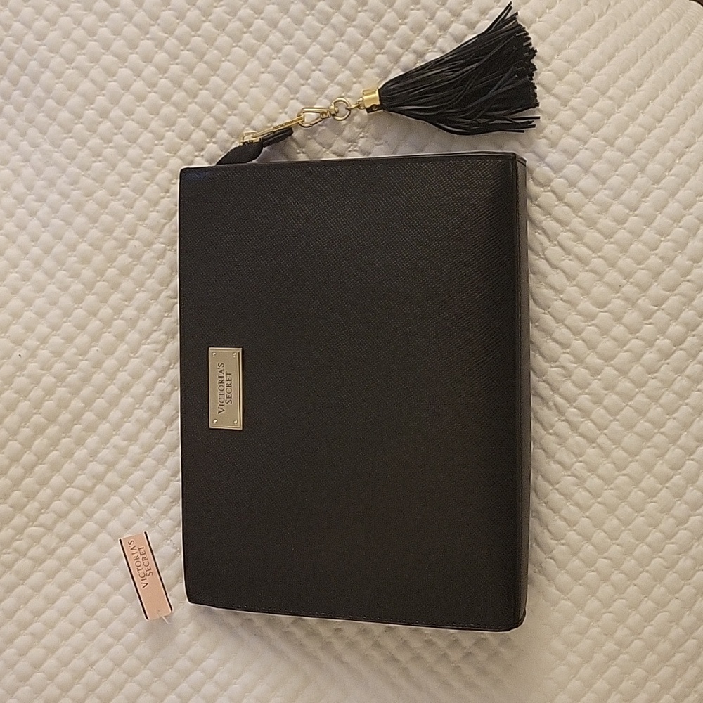 ❤️ Victoria's Secret Black Clutch